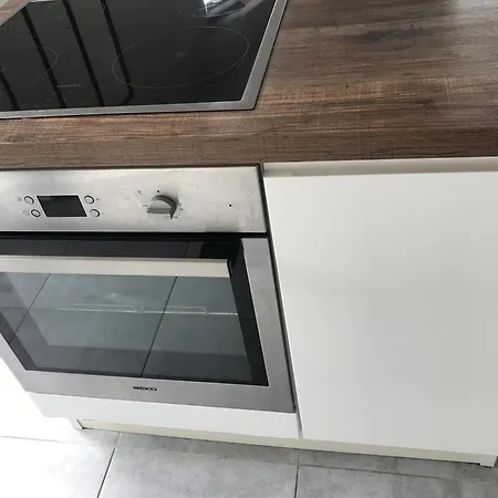 Pavillon 50 M² Avec Terrasse * 沙特拉永普拉日