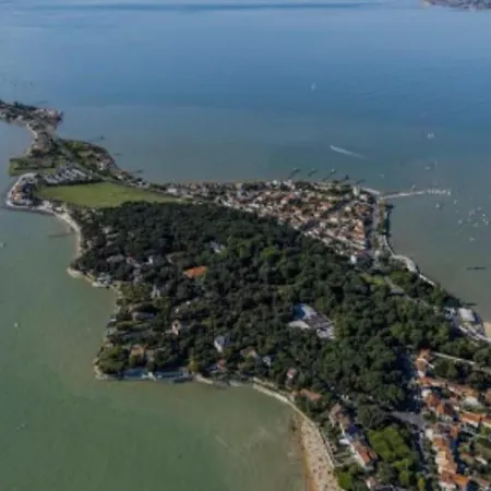 Pavillon 50 M² Avec Terrasse * Châtelaillon-Plage