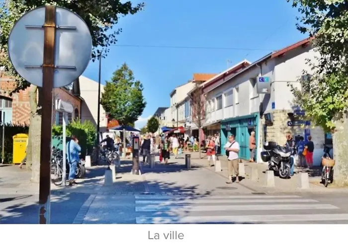 Pavillon 50 M² Avec Terrasse Сasa de vacaciones *