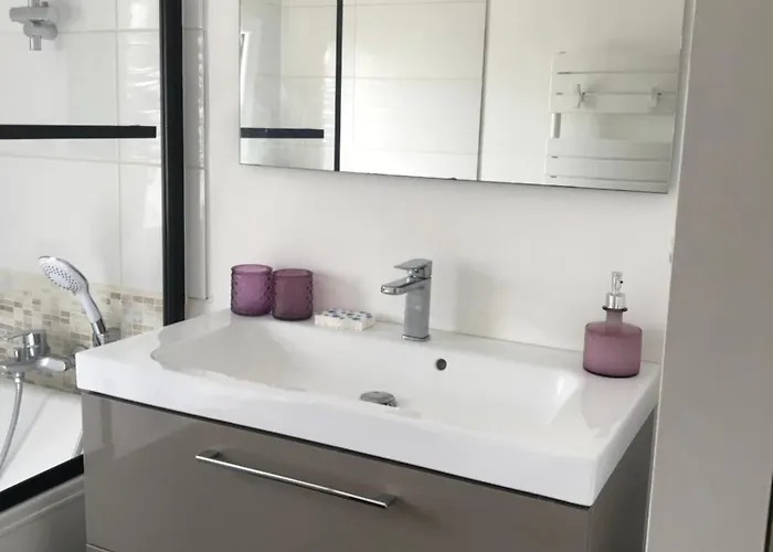 Pavillon 50 M² Avec Terrasse