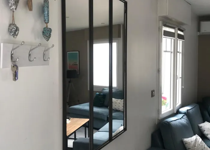 Pavillon 50 M² Avec Terrasse Сasa de vacaciones